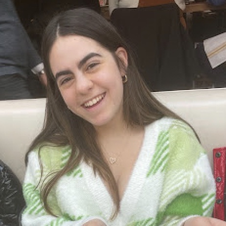 636e821482e3216e6405d41a_zoe
